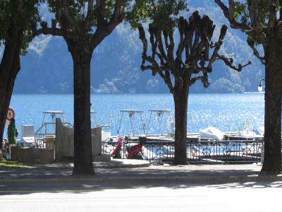 lago di lugano dal residenze